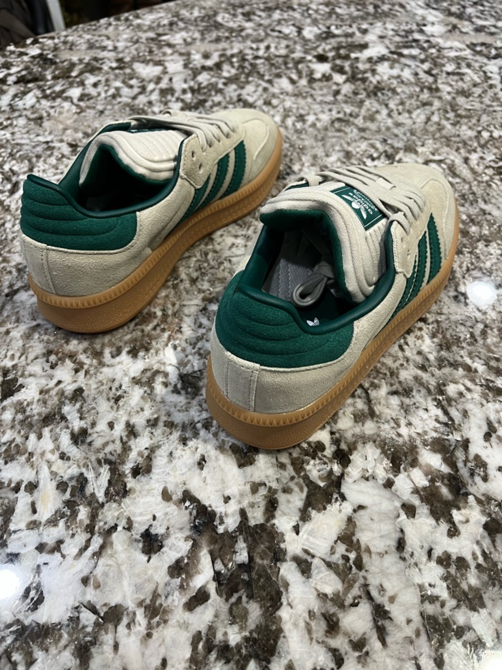 Size 5Y / 6W adidas Samba XLG Putty Grey / Collegiate Green / Gum JQ9886 - Picture 5 of 7